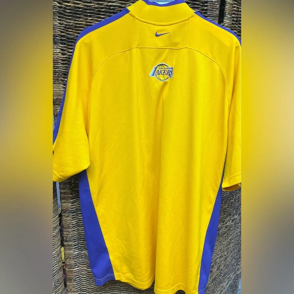 Nike-NBA‎ Adult LA Lakers Yellow/Purple Warm Up Zip -Size:XL,snag bottom front